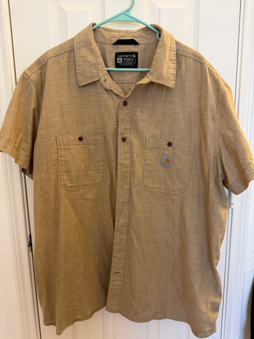 Carhartt Men’s Short-Sleeve Button-Down Shirt in Tan